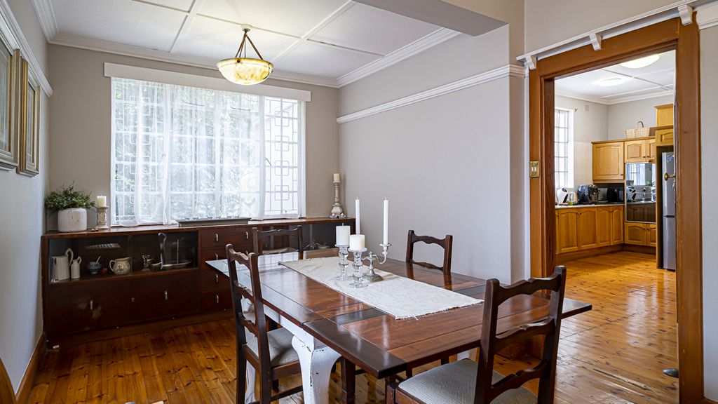 14-on-Young-Dining Room